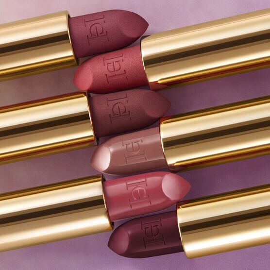 CH MAKE UP BATOM BLUR 792 UPTOWN QUEEN